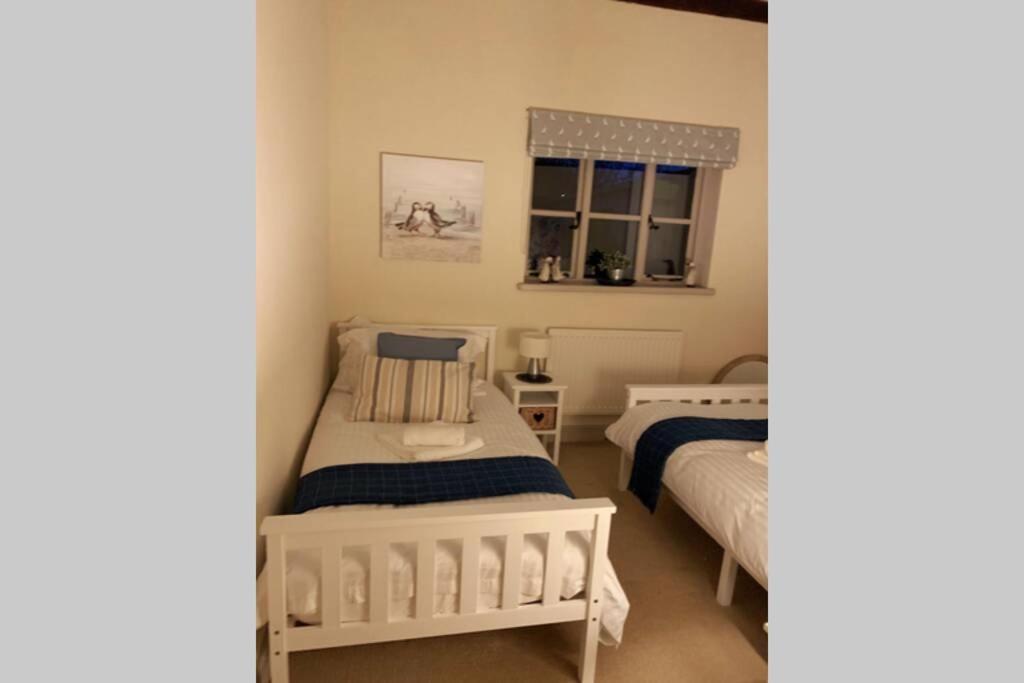 Stunning Barn Private Hot Tub Malvern & Worcester Sleeps 6 Bagian luar foto